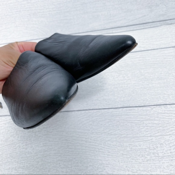 Elegant Black Leather Mules - Picture 6 of 11